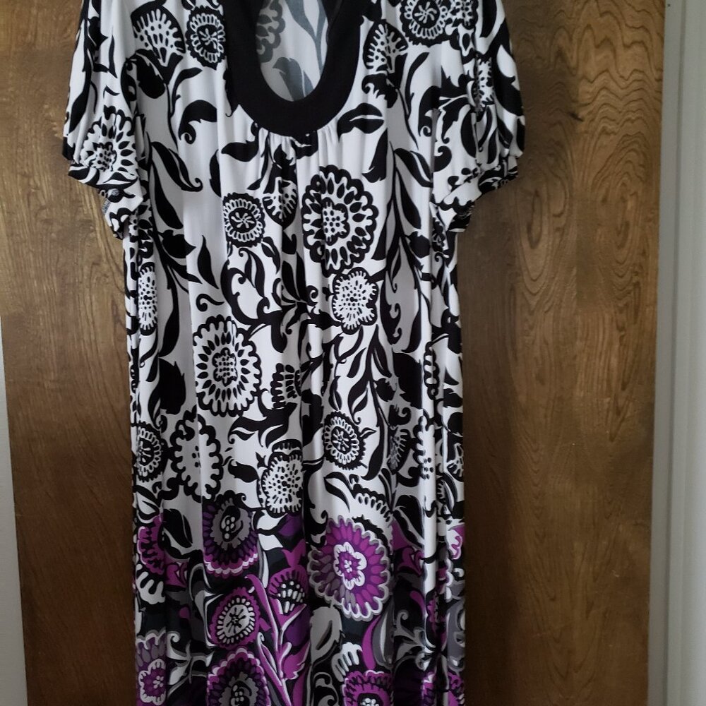 Lightweight knit flower print dress